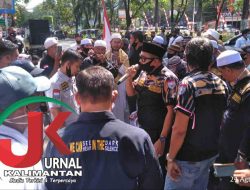Tuntut Klarifikasi Sukhrowardi, Massa Pekat IB Unjuk Rasa di Kantor DPRD Kota Banjarmasin