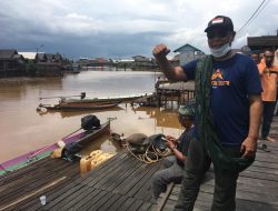Jauh dari Perkotaan, Paman Birin Datangi Empat Desa Bantaran Sungai Kusan