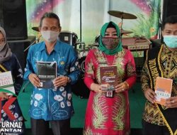Tingkatkan Sarana Perpustakan Balangan, Dispersip Kalsel Pinjamkan 1.000 Buku