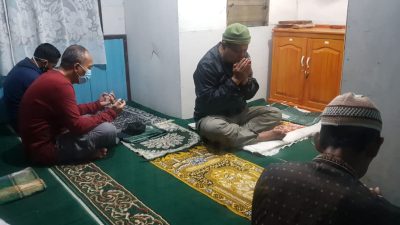 Paman Birin ajak sholat