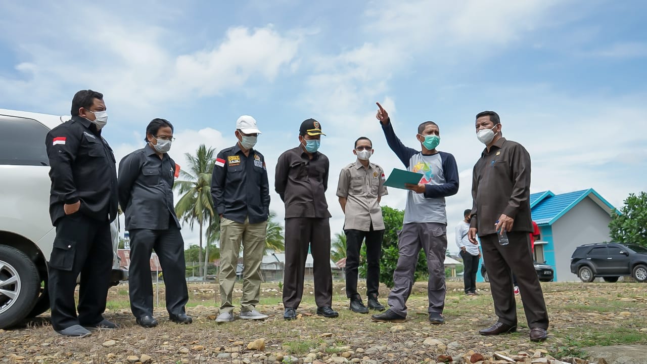 Pembangunan gelanggang olahraga kandangan