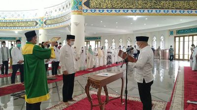Lantik Sekda Tanbu, Sudian Mengingatkan Agar Memimpin Sama Seperti Masjid
