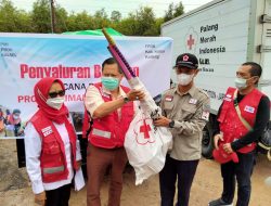 PMI Kalsel Beri Bantuan Banjir ke Batola