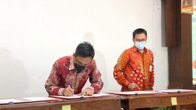Optimalkan Pelayanan Kepada Nasabah, Bank Kalsel Gandeng PT Pos Indonesia