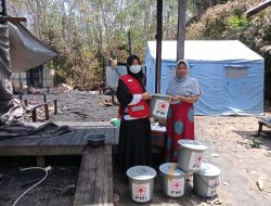 PMI Balangan Kalsel Bantu Korban Kebakaran