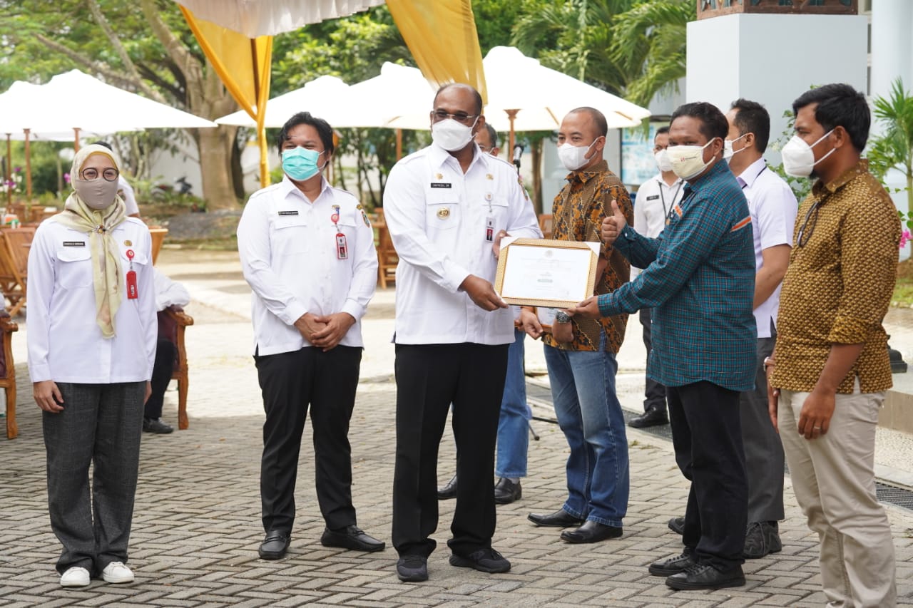 Perusahaan peraih penghargaan prokernas
