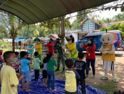 Tim 2 Dispersip Kalsel Berikan Keceriaan di Lokasi TMMD ke-110 Tabalong