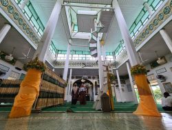 Wisata Religi Kadispersip Kalsel Sambil Himpun Buku Sejarah & Kearifan Lokal 