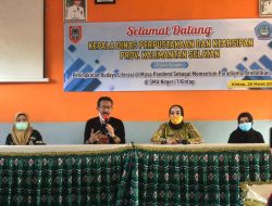 Dispersip Kalsel Apresiasi Program Literasi SMA Negeri 1 Kintap