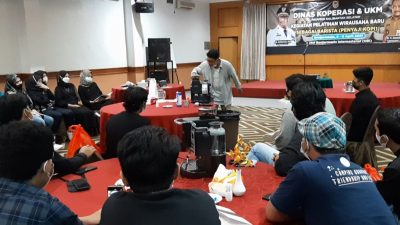 Diberikan Mesin Kopi dan Dilatih, Diskop UMKM Kalsel Cetak Wirausaha Milenial Baru