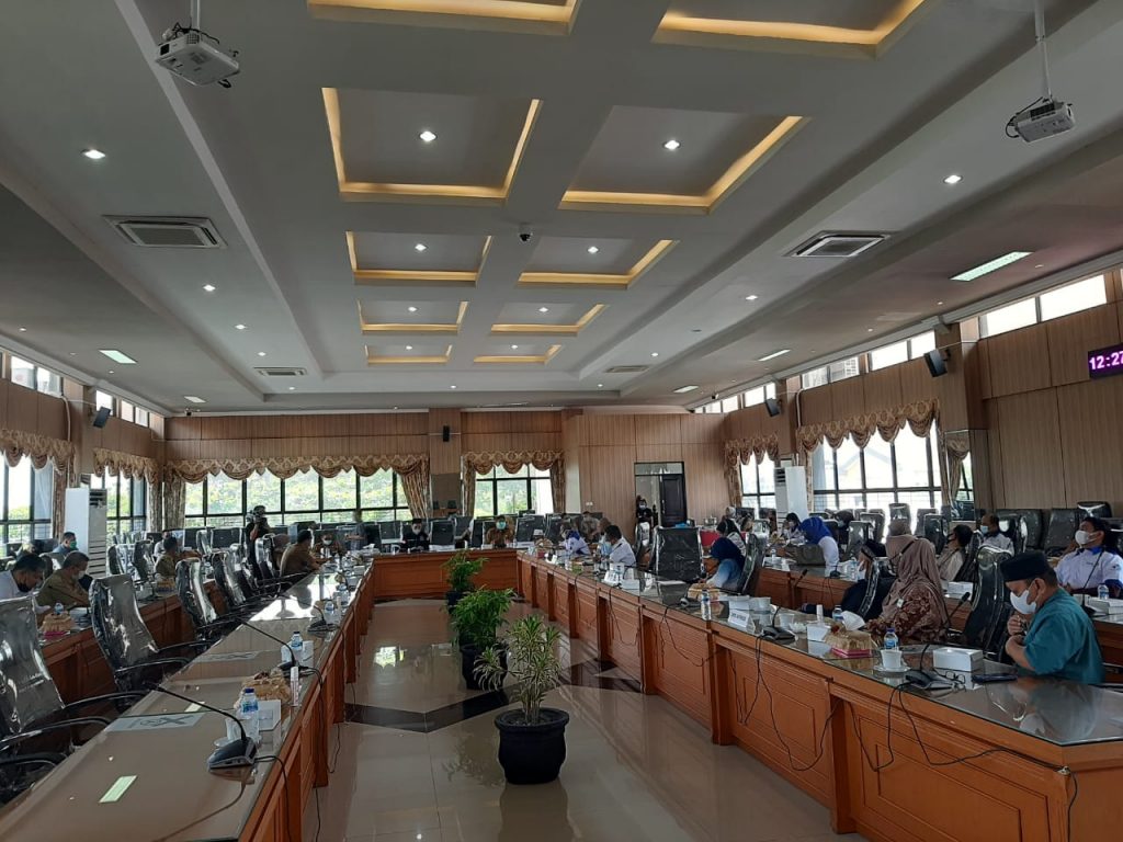 Suasana Pertemuan Buruh Dengan Komisi IV DPRD Kalsel