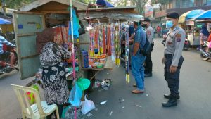 Polres HSS Amankan Ratusan Kembang Api Berdaya Ledak Tinggi