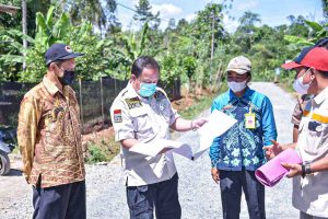 Komisi III DPRD Kalsel Tinjau Pengaspalan Jalan di Kabupaten Tanah Laut