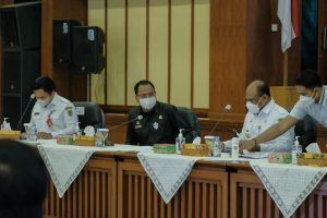 Ketua Dewan Harapkan Penanganan Ekonomi & Pendidikan