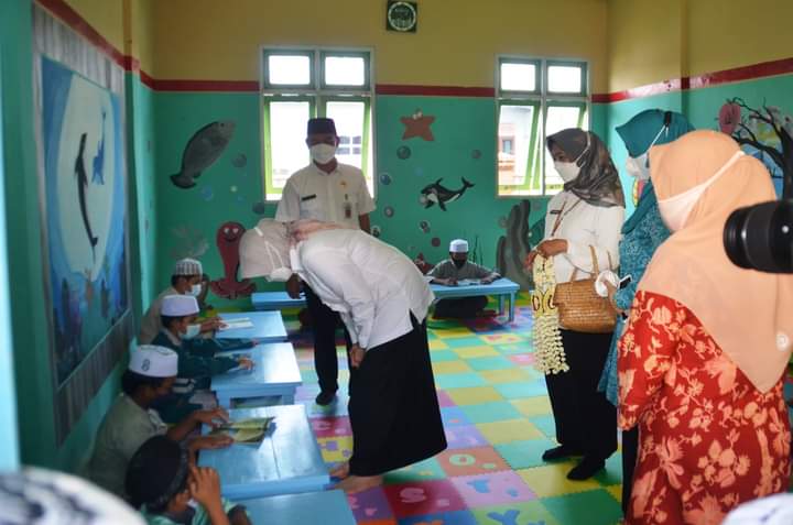 Dekatkan Anak dengan Masjid, Bupati Batola Resmikan 3 MRA 