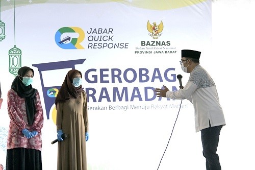Gerobag Ramadan JQR – Baznas, Ridwan Kamil: Berbagi Kebahagiaan dengan Sesama