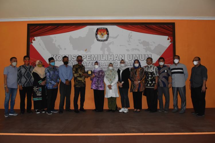 Komisi I Monitoring Kesiapan KPUD Batola Dan HSU Hadapi Pilpres 2024