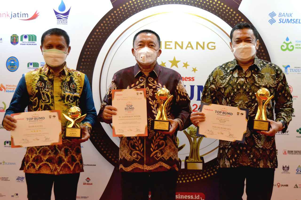 Reputasi Bank Kalsel Harumkan Daerah, Raih Anugerah Pembina, TOP BUMD & CEO Terbaik Nasional