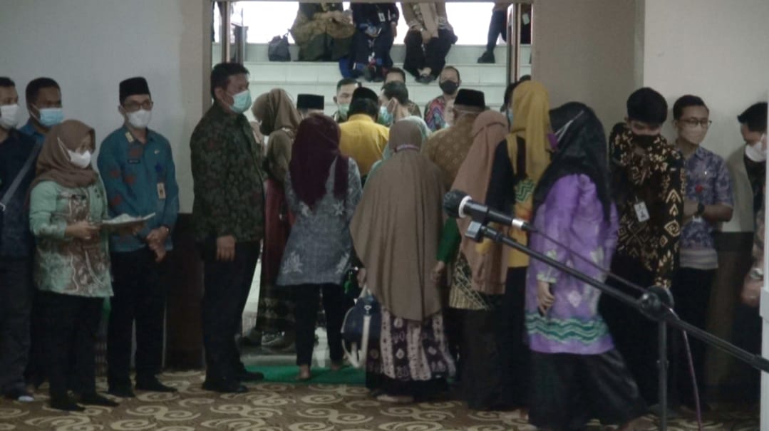 Ambo Sakka Geram Puluhan Pejabat Tanah Bumbu Siap Dilantik Tidak Taat Aturan