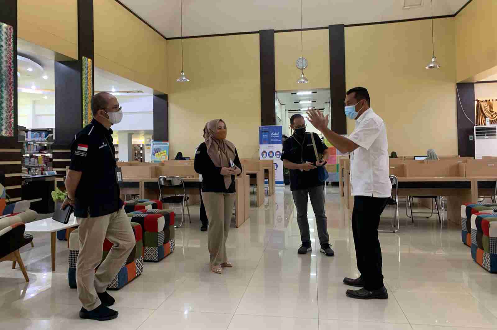 Bank Kalsel Belajar Kearsipan ke Dispersip Kalsel 