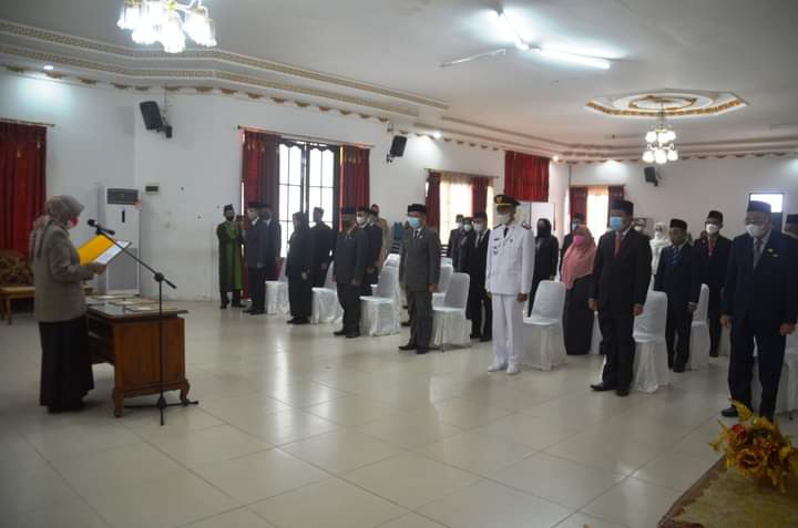 Bupati Batola Lantik 11 Pejabat Baru