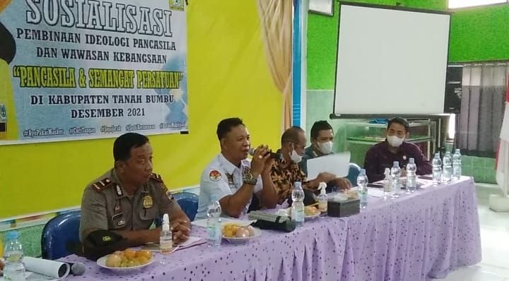 Yani Helmi Dan Kepolisian Minta Generasi Muda Cerdas Sikapi Dunia Digital