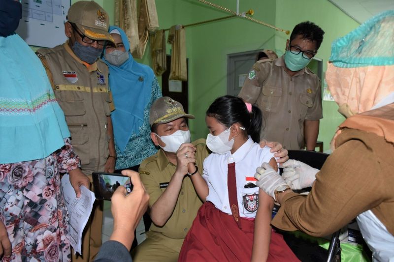 Bupati Kapuas : Peran Orang Tua Diperlukan Dalam Sukseskan Vaksinasi Anak