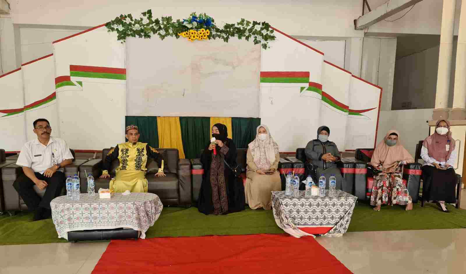 Promosi Literasi Dispersip Kalsel Jangkau Pesantren dan Majelis Taklim Guru Jaro 