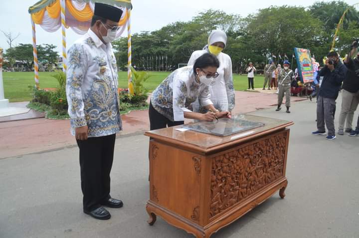 Dirjen PSLB3 KLHK Resmikan Incinerator Batola