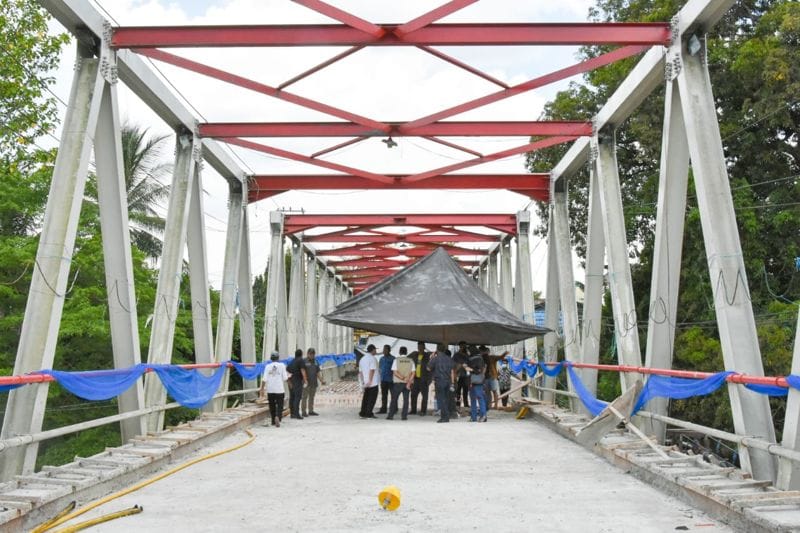 Upah Tak Tepat Waktu, Proyek Jembatan Sungai Paringin Tertunda