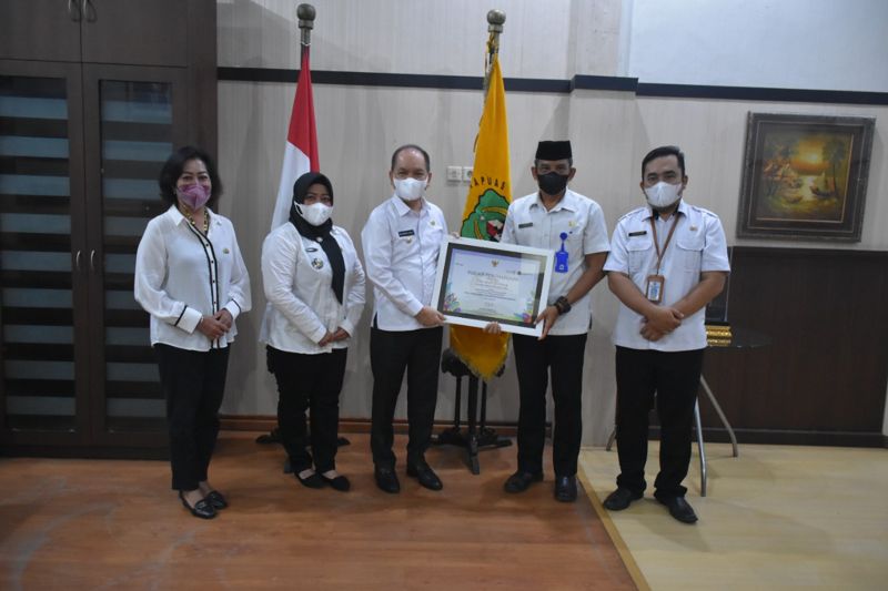 Desa Dahirang Kabupaten Kapuas Terima Penghargaan Desa Wisata Indonesia dari Kemenparekrap RI