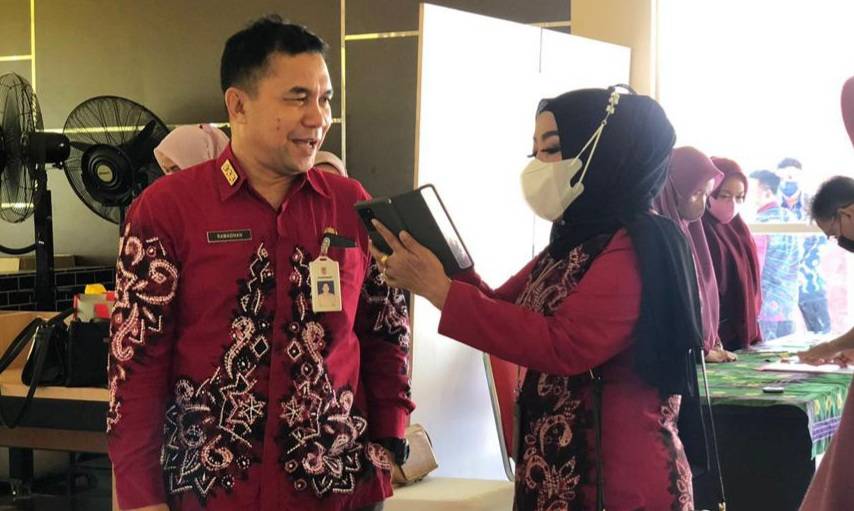 Kadispersip Kalsel Bangga & Sedih, Sekretarisnya yang Inovatif Harus Berpindah Tugas 
