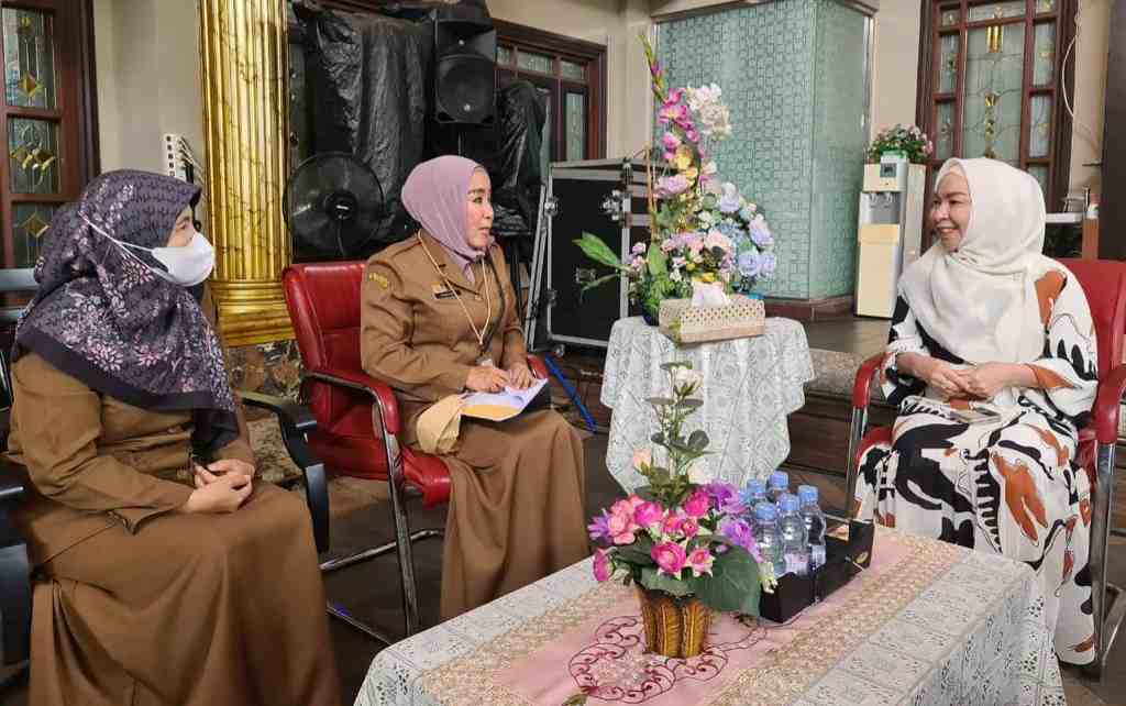 Suka Membaca, Hj. Fathul Jannah Muhidin Diusulkan Jadi Bunda Literasi Kalsel