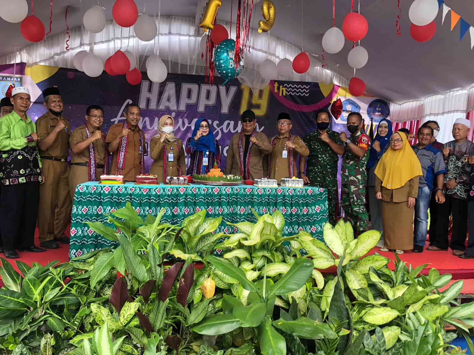 Hadiri Puncak Harjad SMAN 1 Karang Intan, Begini Pesan Gubernur Kalsel