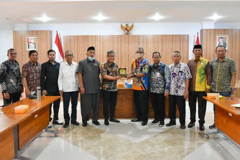 Fluktuasi dan Standar Harga Pangan Jadi Alasan Study komparasi Komisi II