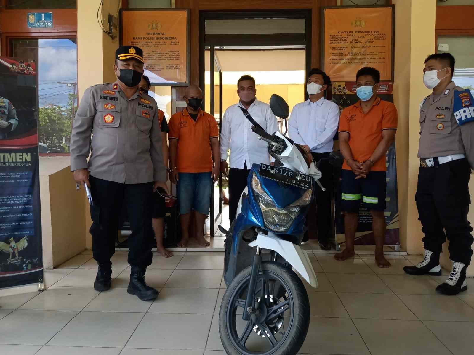 Ketahuan Memasuki Rumah Orang, R Kabur Membawa Motor