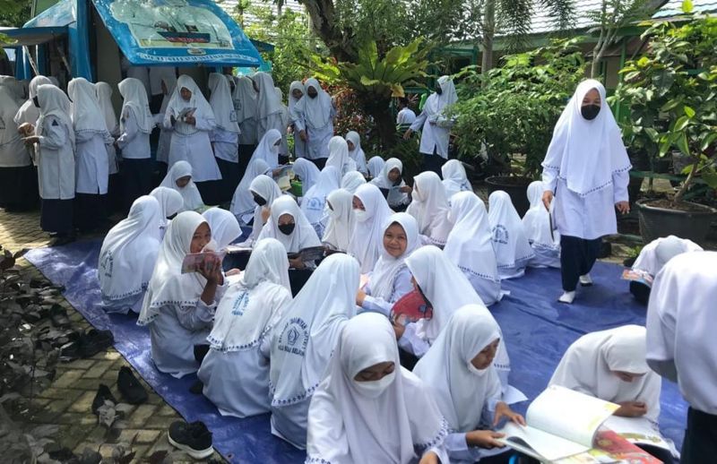 Dispersip Kalsel Boyong Pusling dan Penulis ke HSS