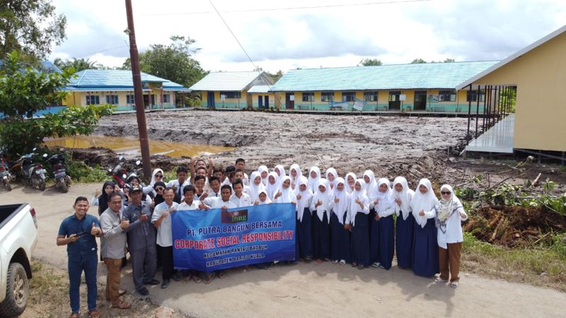 PT PBB Bangun Peningkatan Sarana dan Prasarana di Desa Trans Sinar Baru