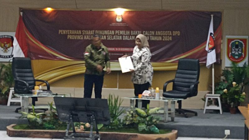 Berbekal Luasnya Jaringan dan Wawasan, Jurnalis Perempuan Cerdas Banua Ini Mendaftar Jadi Calon Anggota DPD RI