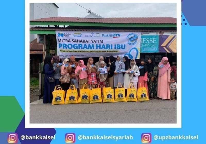 Momen Hari Ibu, UPZ Bank Kalsel Serahkan Bantuan Paket Sembako