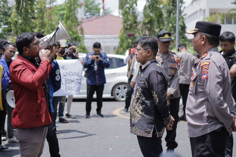 Aliansi BEM SI Kecewa Dengan Wakil Rakyat Kalsel