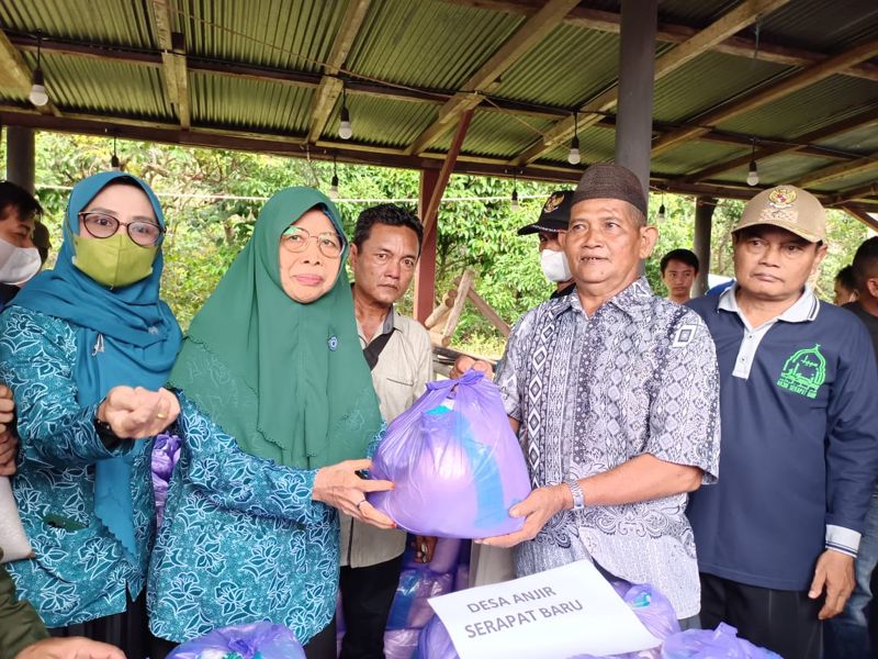 Wakil Ketua TP PKK Kapuas Buka Pasar Murah Ramadhan