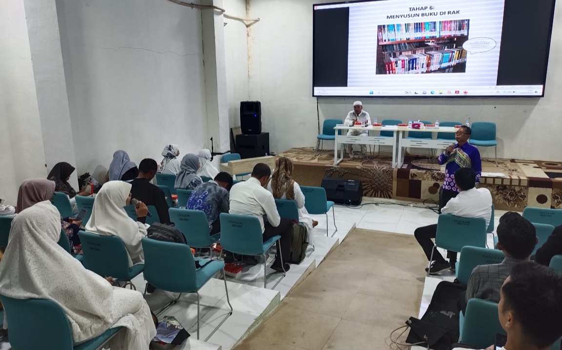 Tingkatkan Kulitas Perpustakaan, Dispersip Kalsel Lakukan Pembinaan di Tanbu