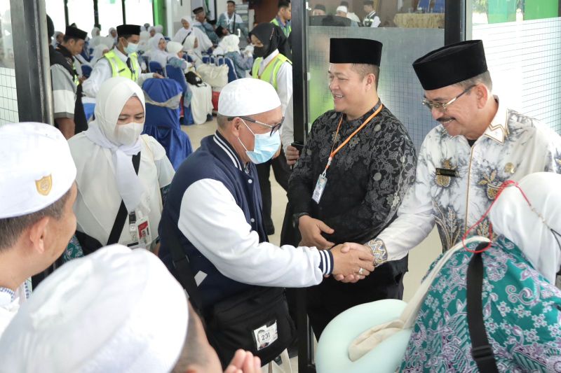 Supian HK Lepas Jemaah Haji HSU