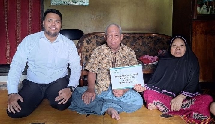 UPZ Bank Kalsel Bantu Biaya Hidup Lansia Syamsuri
