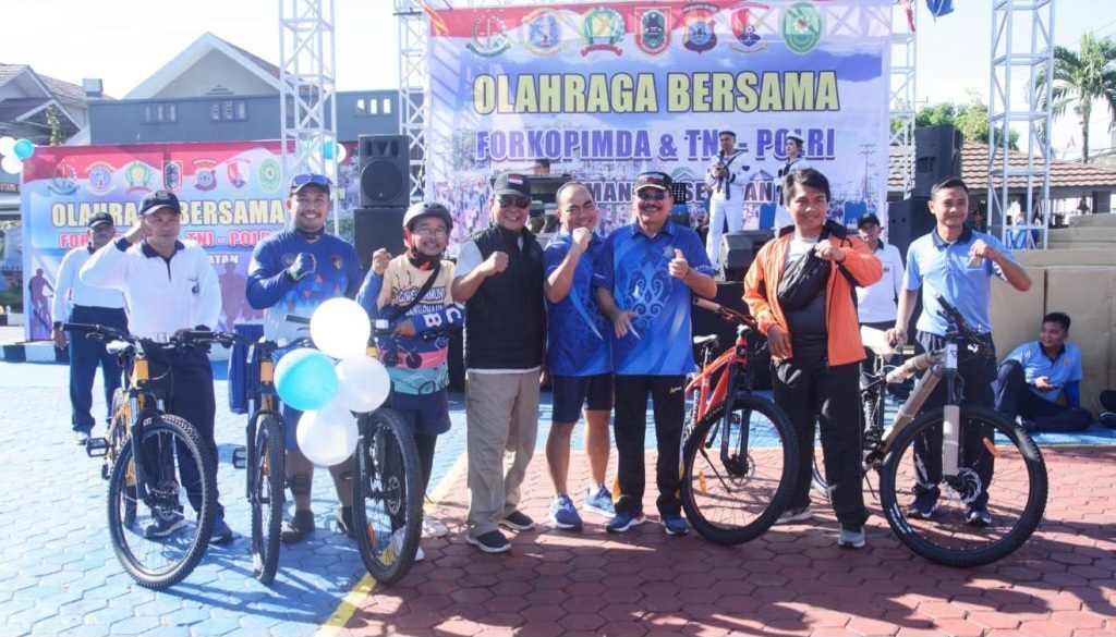 Jalin Sinergitas Bersama Forkopinda, Gubernur Kalsel Laksanakan Gowes Hingga Olahraga Panahan