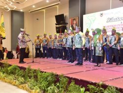 Paman Birin Lantik Kepengurusan Wilayah Kerukunan Bubuhan Banjar Kepulauan Riau