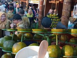 TP PKK Batola Kenalkan Es Krim Kuwini kepada Delegasi 4 Negara di FWBPT 2023