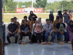 Pemkab Balangan Serahkan Bantuan Pengembangan UMKM