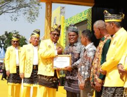 Harjad ke-73 Provinsi Kalimantan Selatan, Gubernur Serahkan Penghargaan Pada Kabupaten Kota